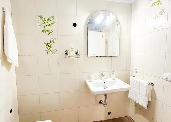 Gigantes Cliff House